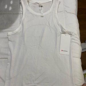 🐚white Lululemon Tank🐚